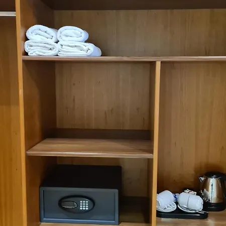 The Farnham Arms Ξενοδοχείο