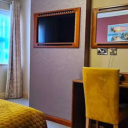 Hotel The Farnham Arms Cavan
