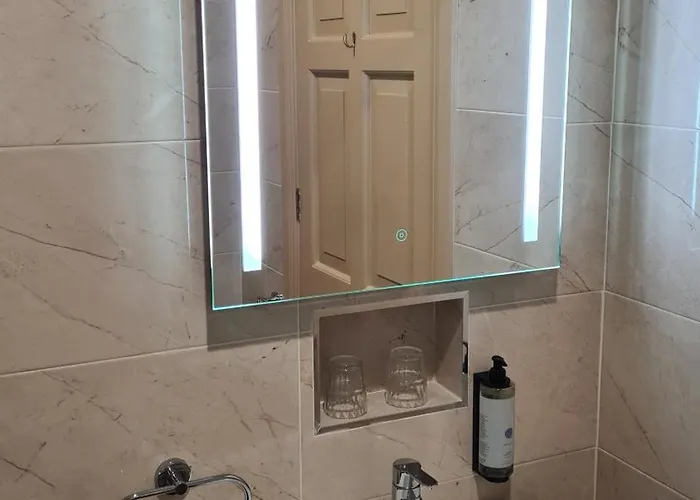 Hotel The Farnham Arms 3*