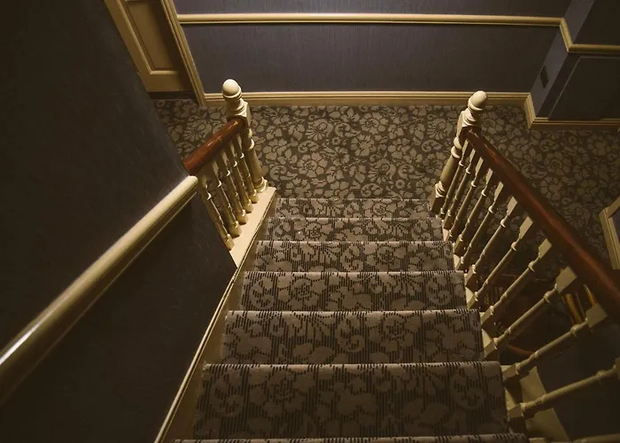 The Farnham Arms Hotel Cavan